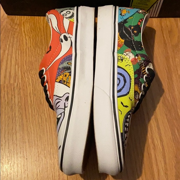 **SOLD** Nightmare Before Christmas Vans - Picture 5 of 8